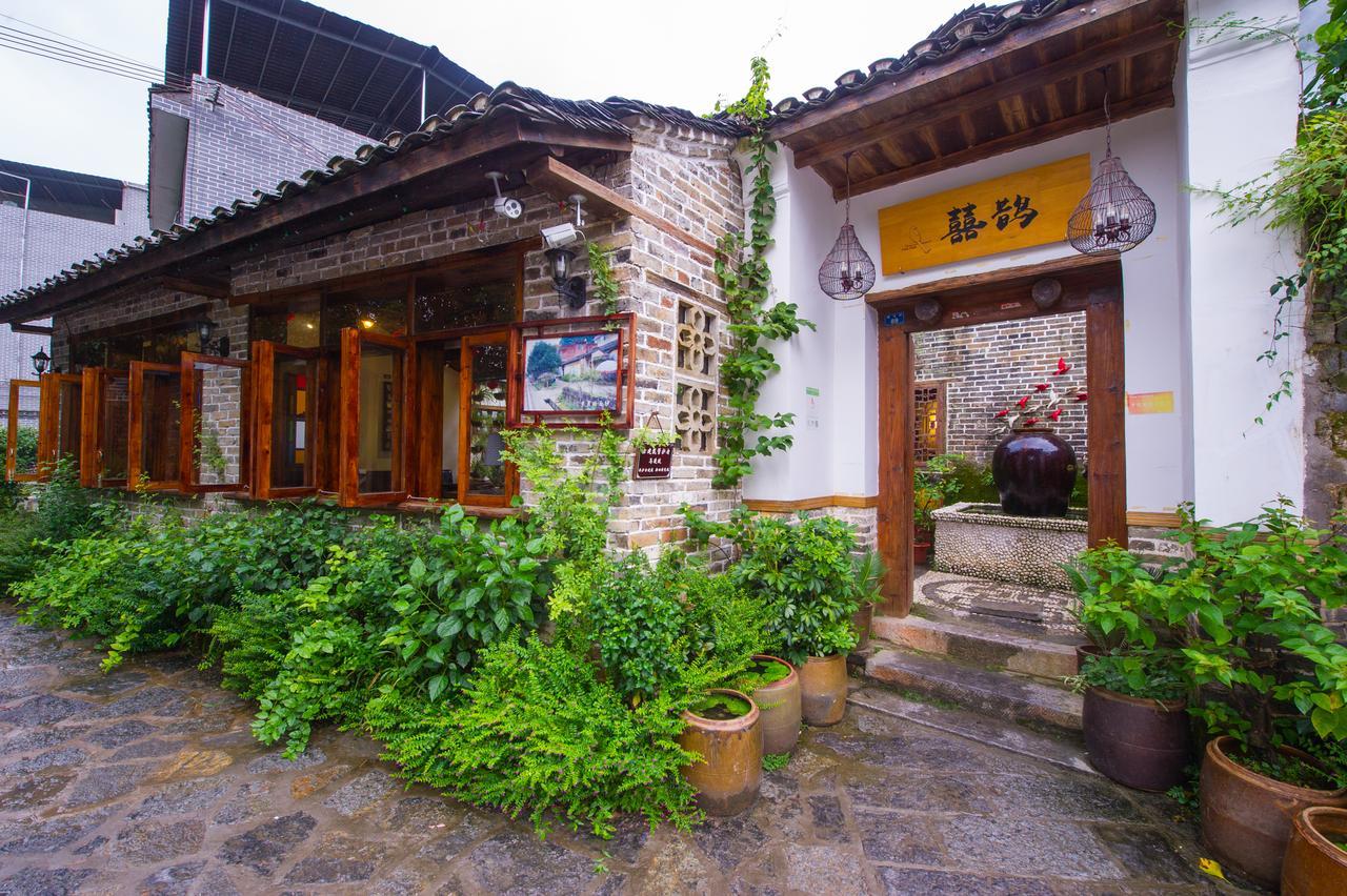 Готель Yangshuo Scenic Mountain Retreat Екстер'єр фото