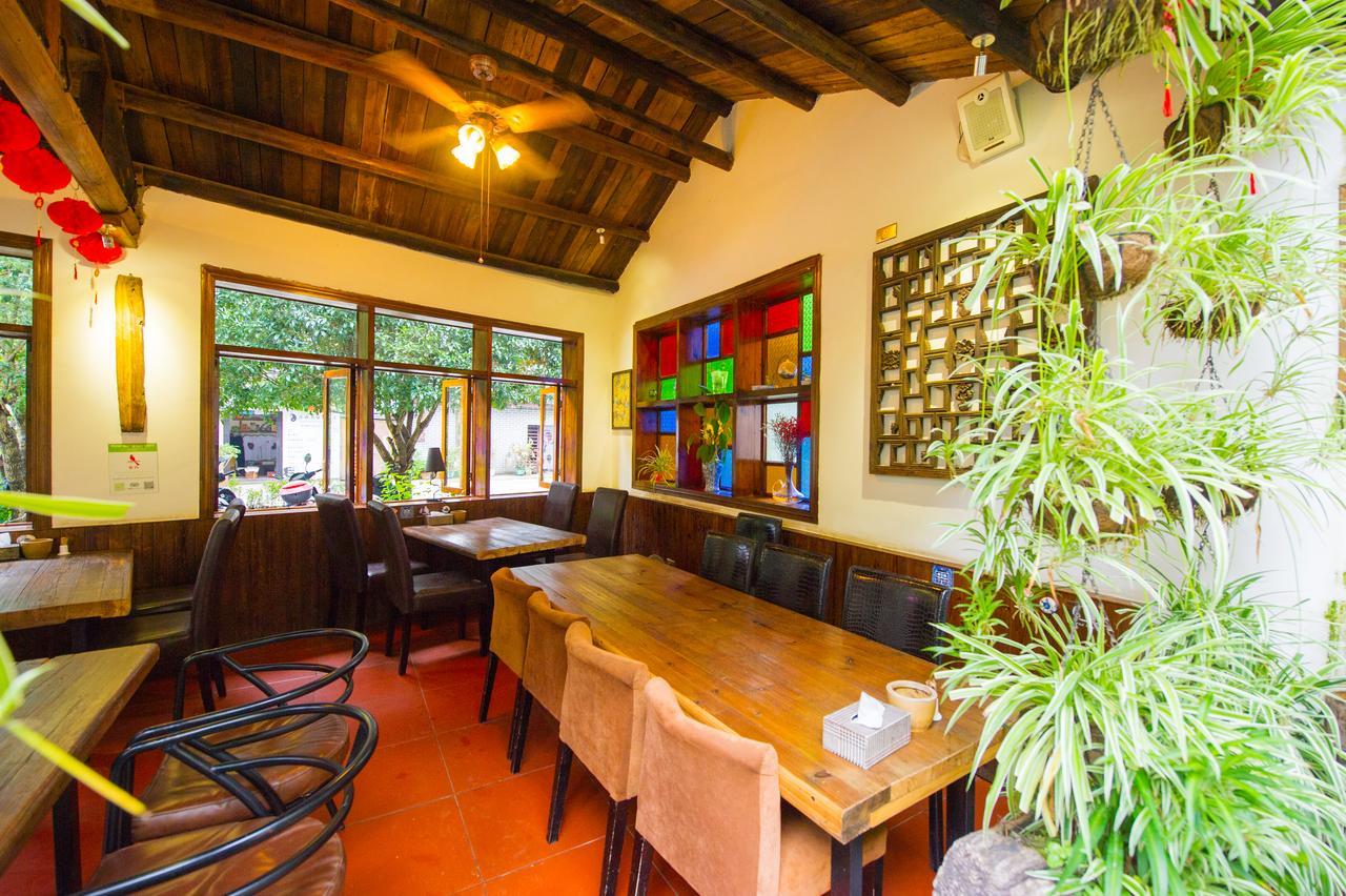 Готель Yangshuo Scenic Mountain Retreat Екстер'єр фото