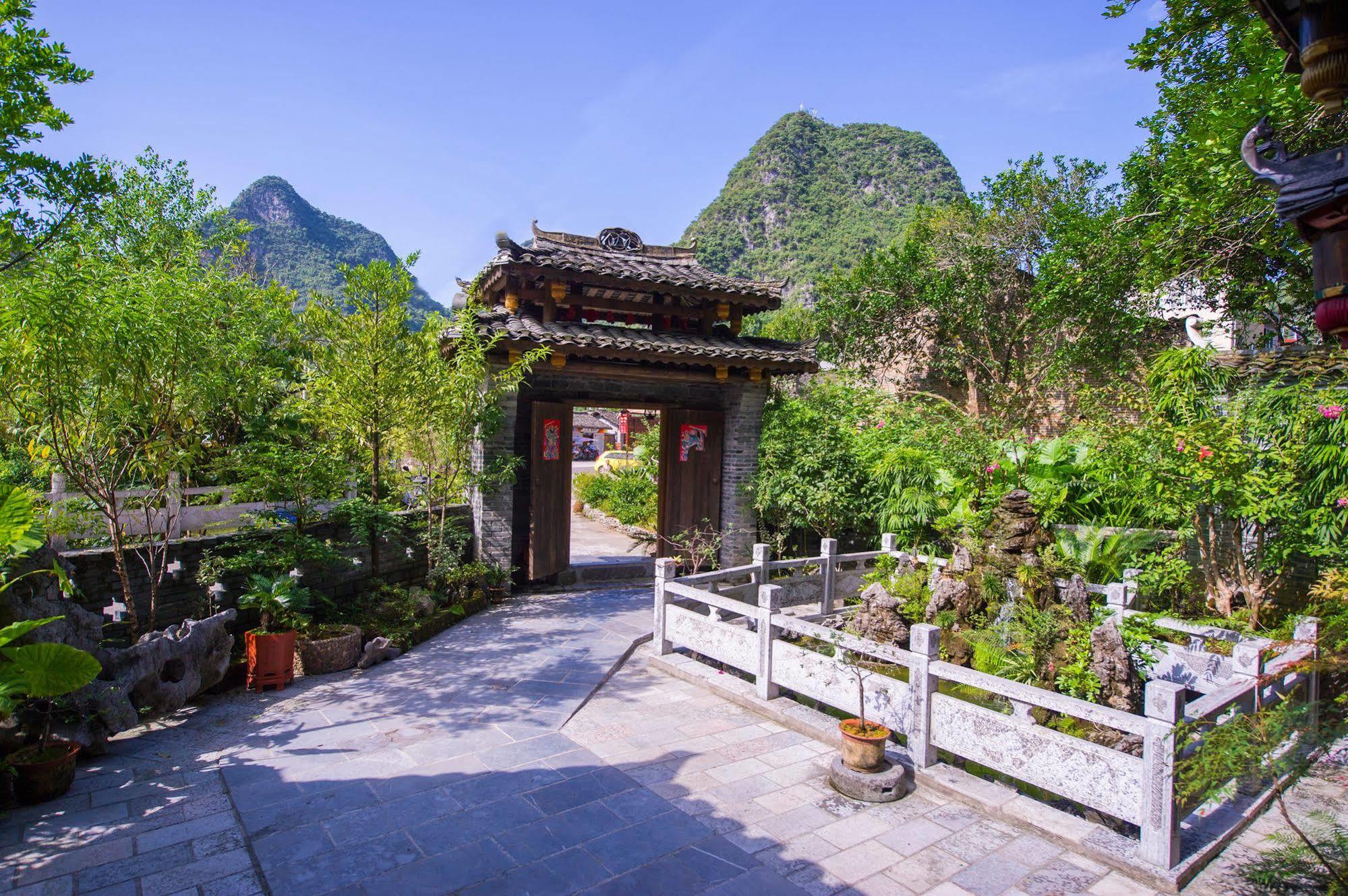 Готель Yangshuo Scenic Mountain Retreat Екстер'єр фото