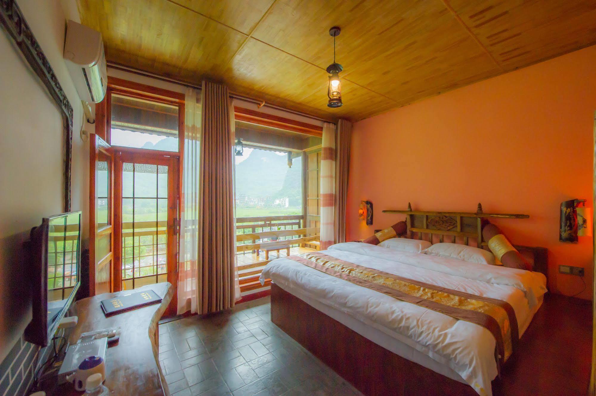 Готель Yangshuo Scenic Mountain Retreat Екстер'єр фото