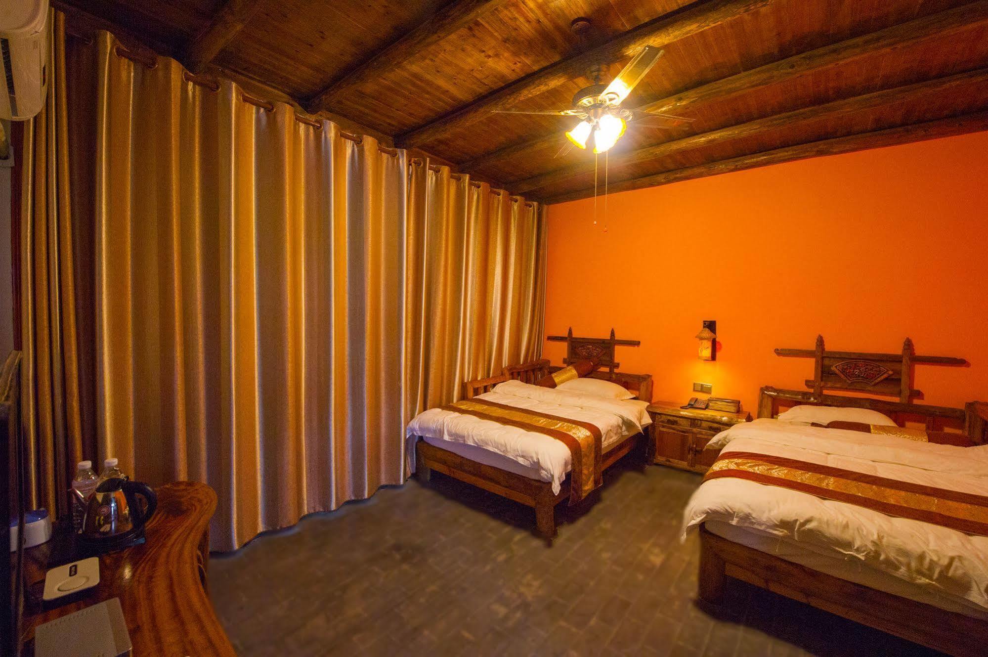 Готель Yangshuo Scenic Mountain Retreat Екстер'єр фото