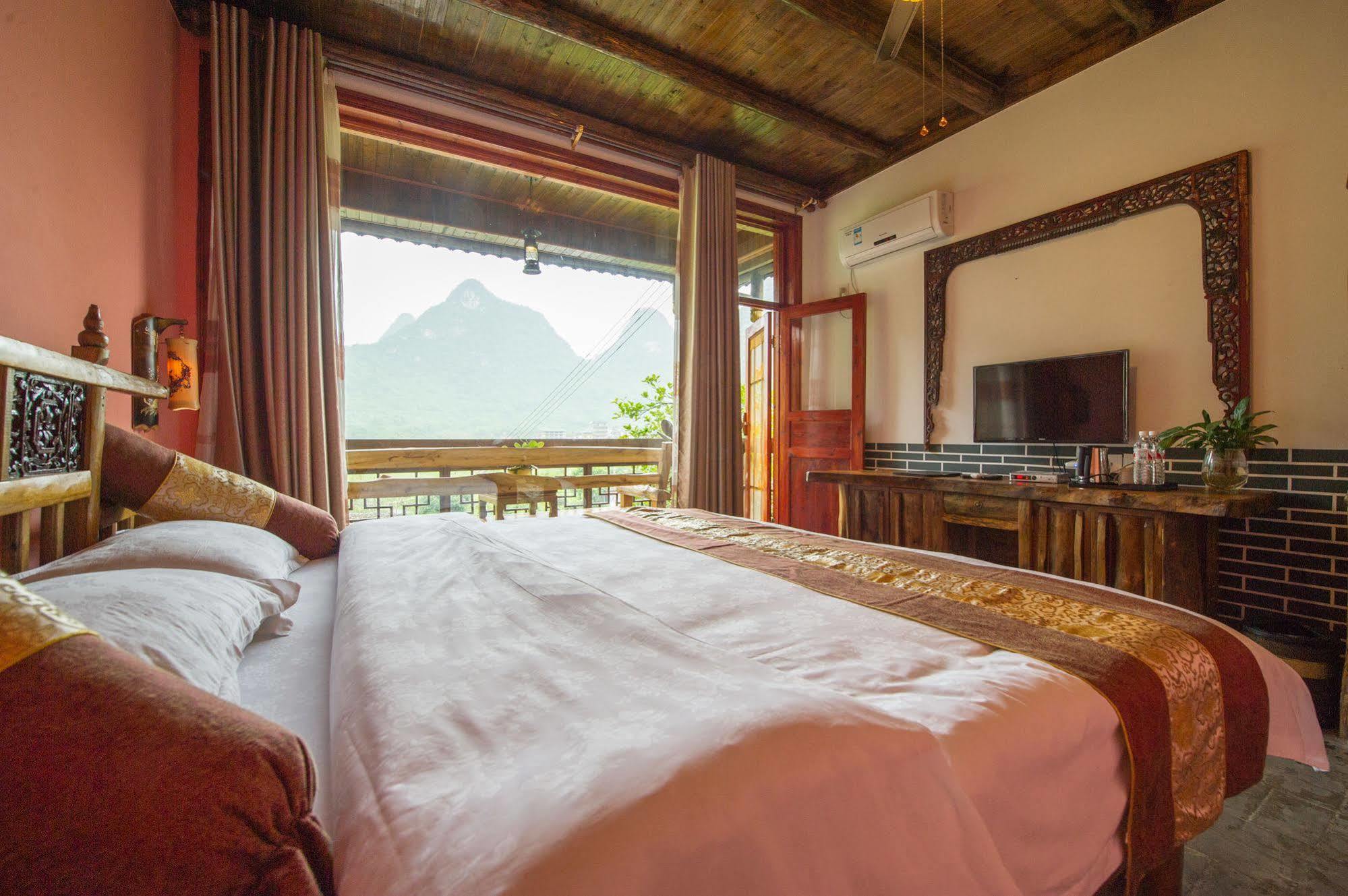 Готель Yangshuo Scenic Mountain Retreat Екстер'єр фото