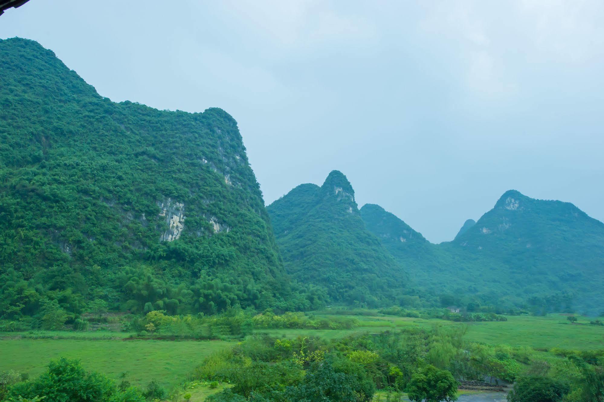 Готель Yangshuo Scenic Mountain Retreat Екстер'єр фото