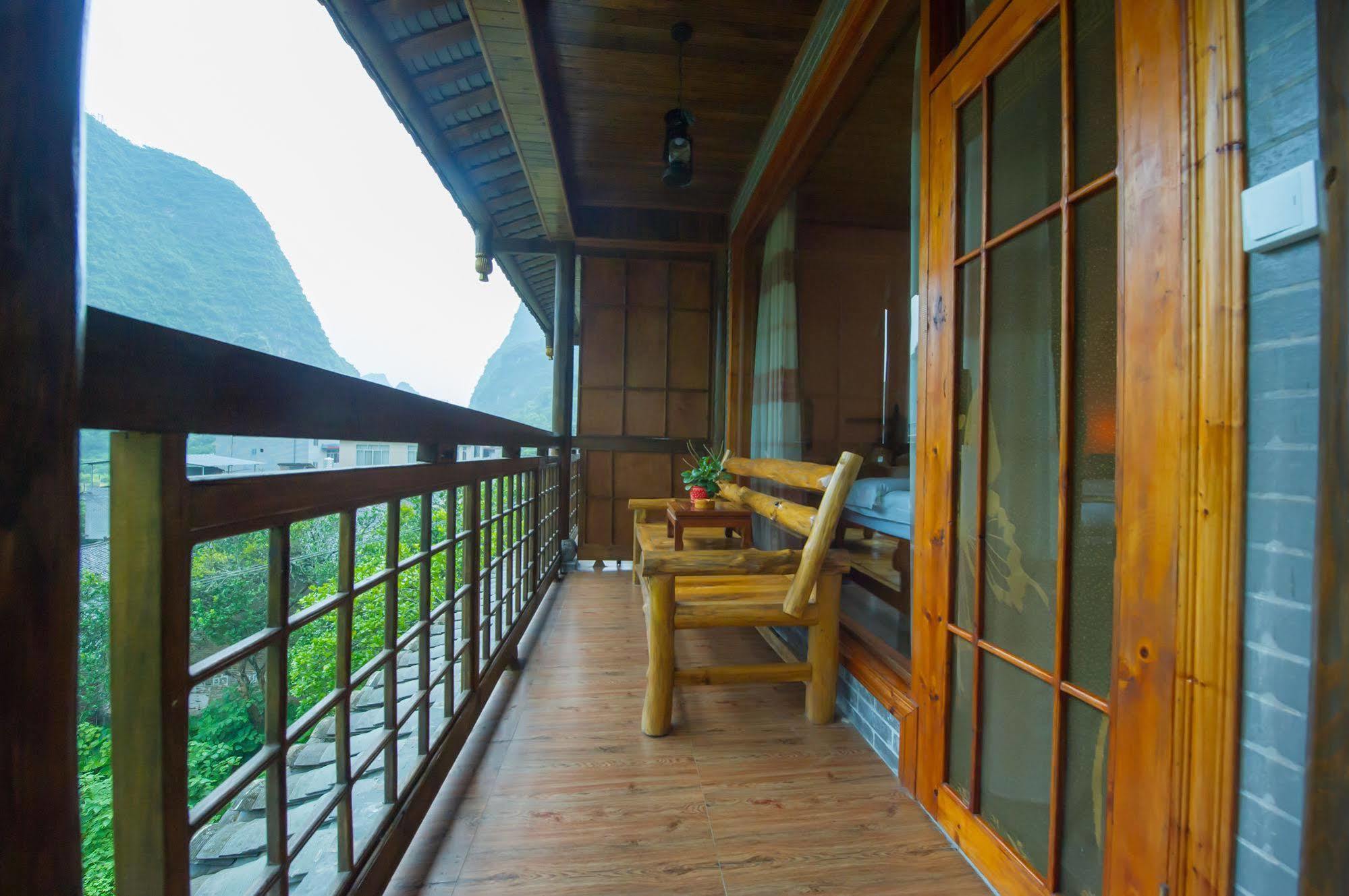 Готель Yangshuo Scenic Mountain Retreat Екстер'єр фото