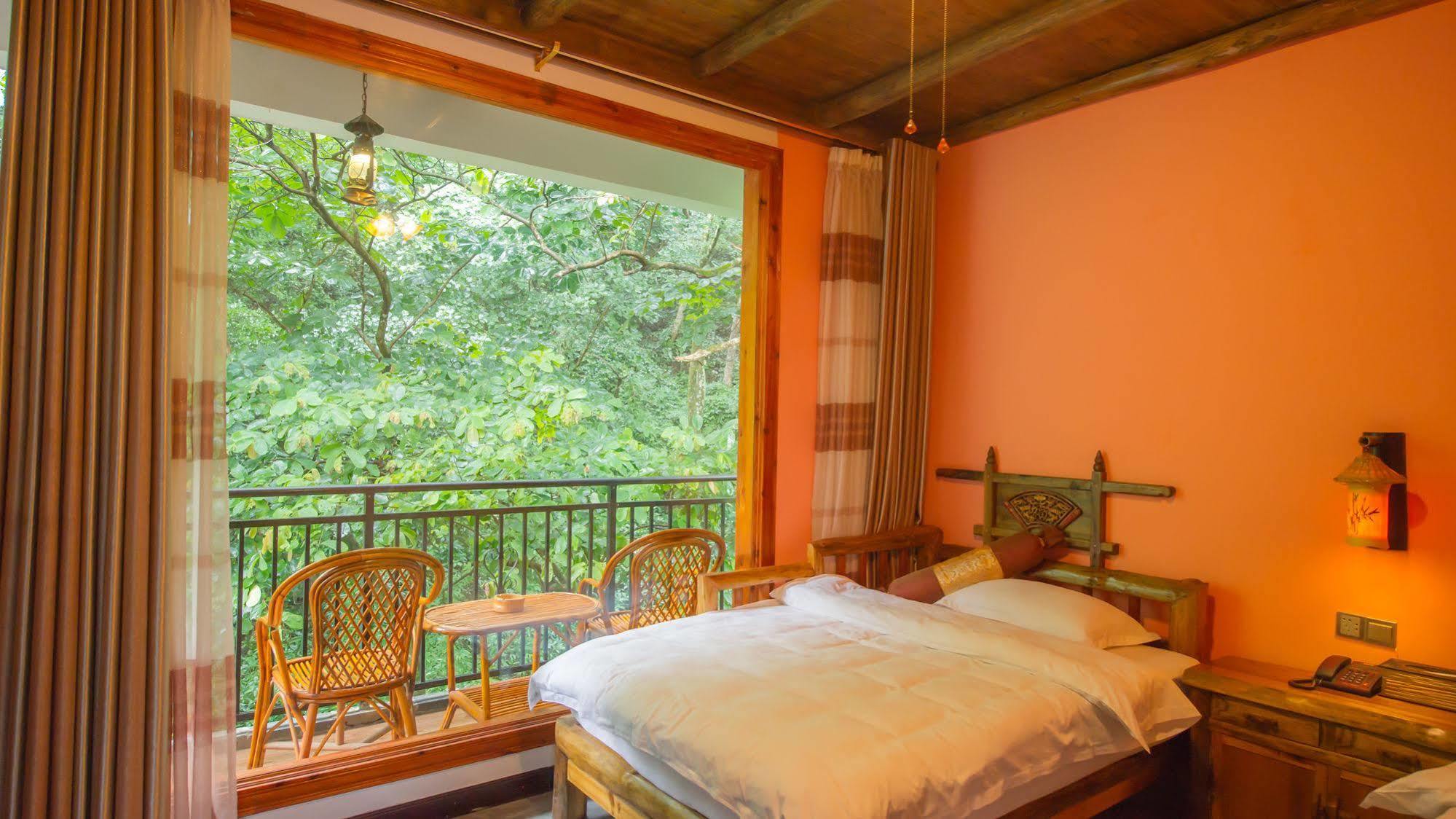 Готель Yangshuo Scenic Mountain Retreat Екстер'єр фото