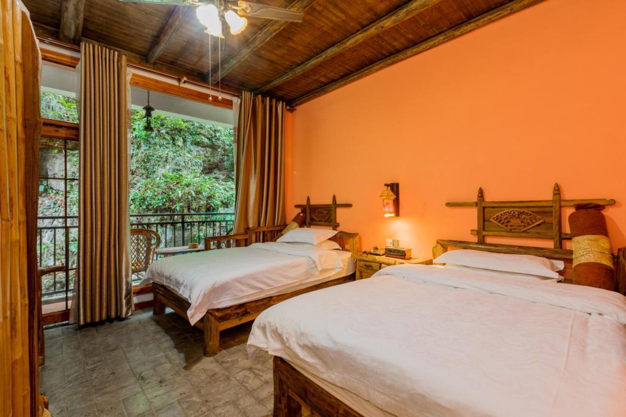 Готель Yangshuo Scenic Mountain Retreat Екстер'єр фото